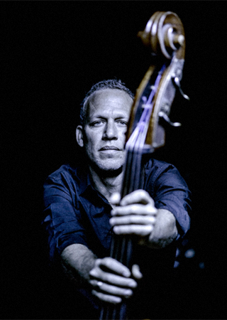Affiche de 'Avishai Cohen trio'